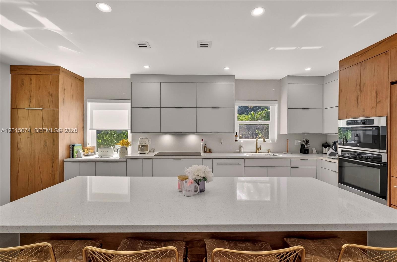 725 NE 81st Street