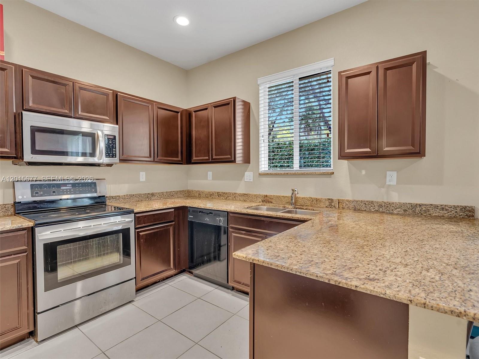 1410 NW 214th Terrace