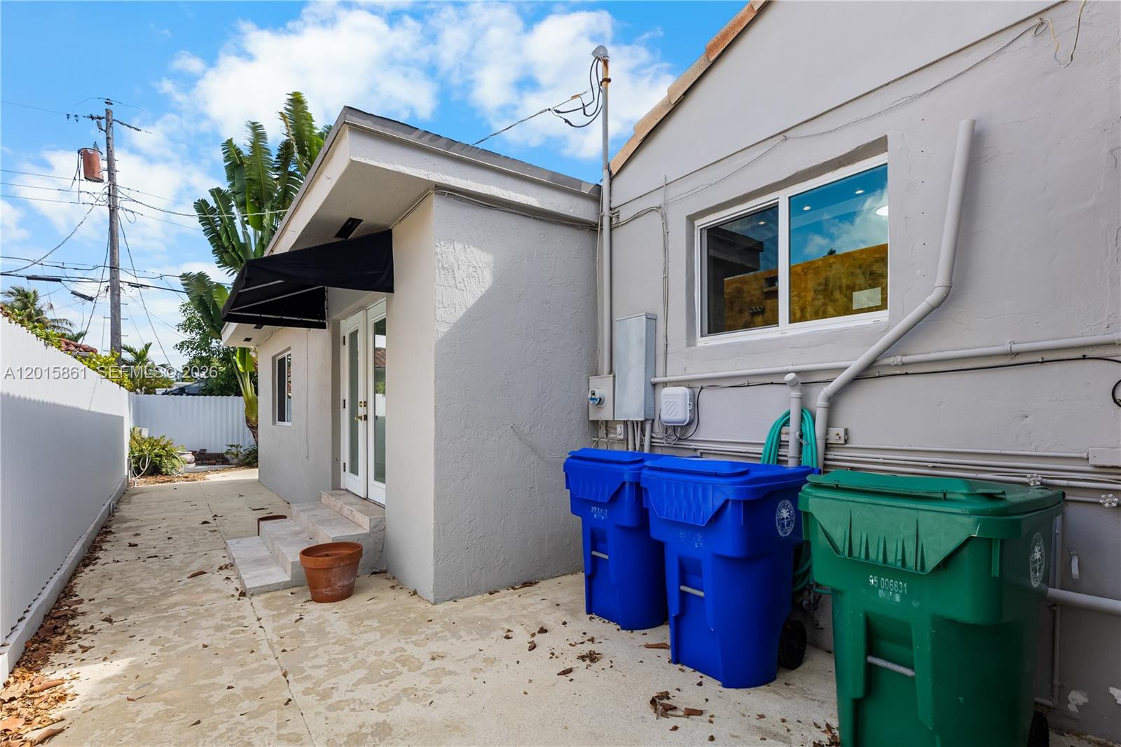 1835 SW 18th Street
