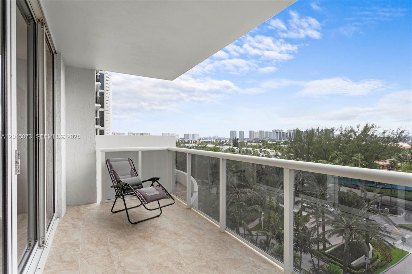 19111 Collins Avenue