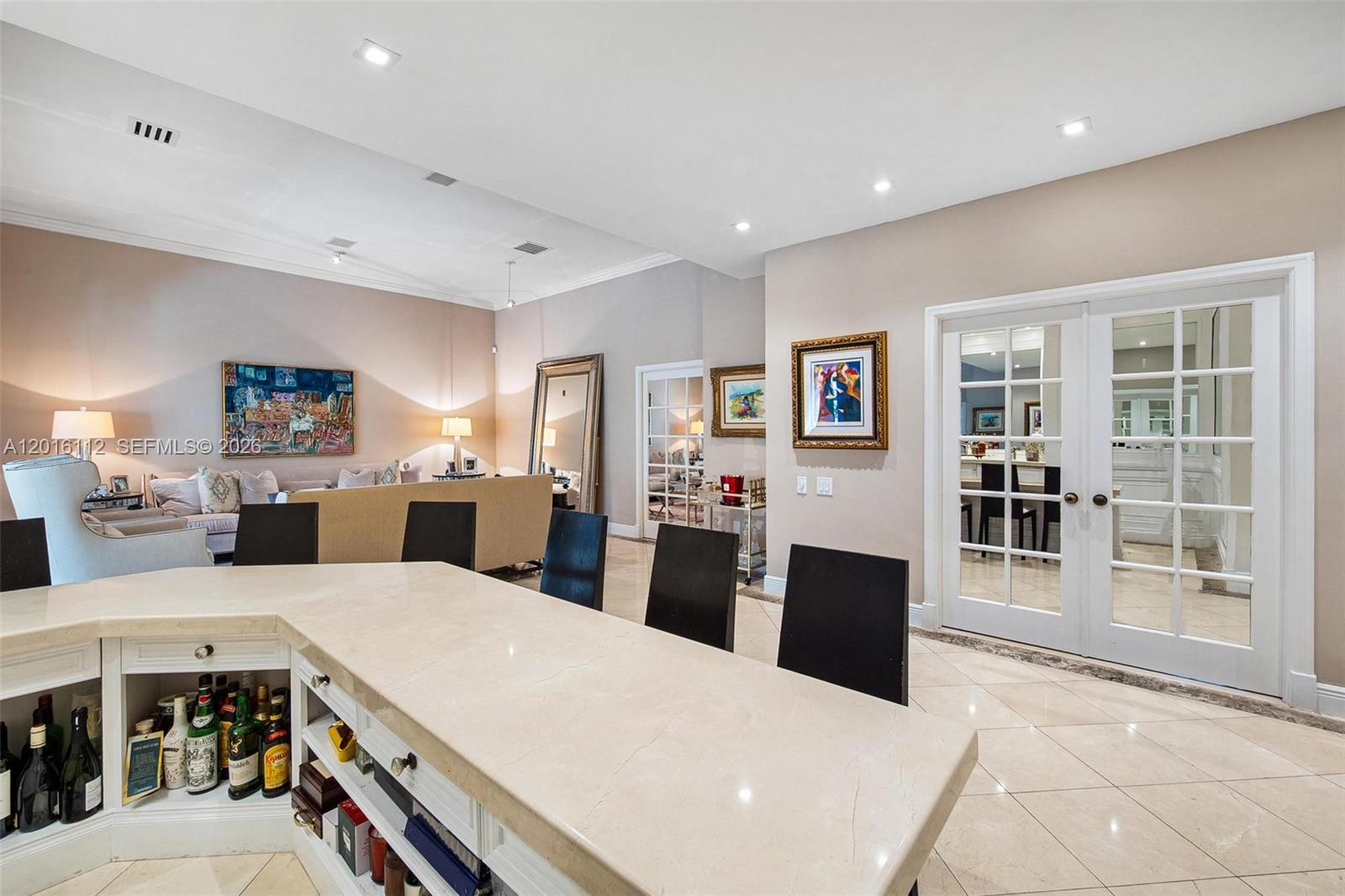 2000 S Bayshore Drive
