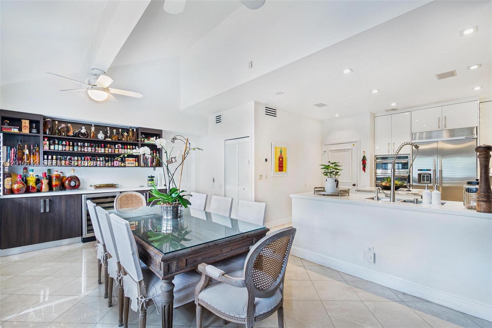 2000 S Bayshore Drive