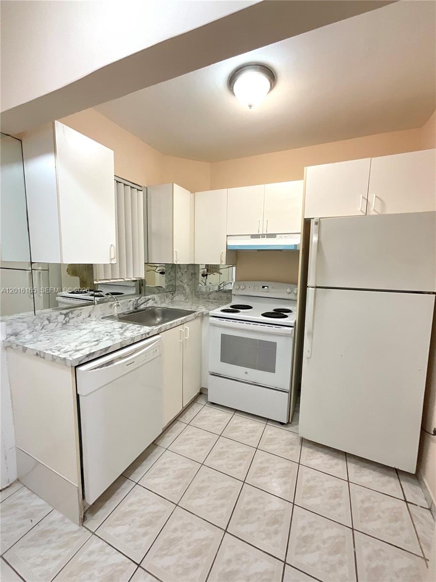 3522 NE 166th Street