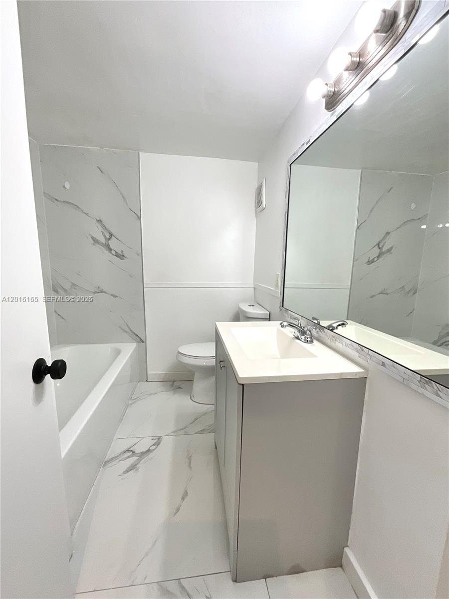 3522 NE 166th Street