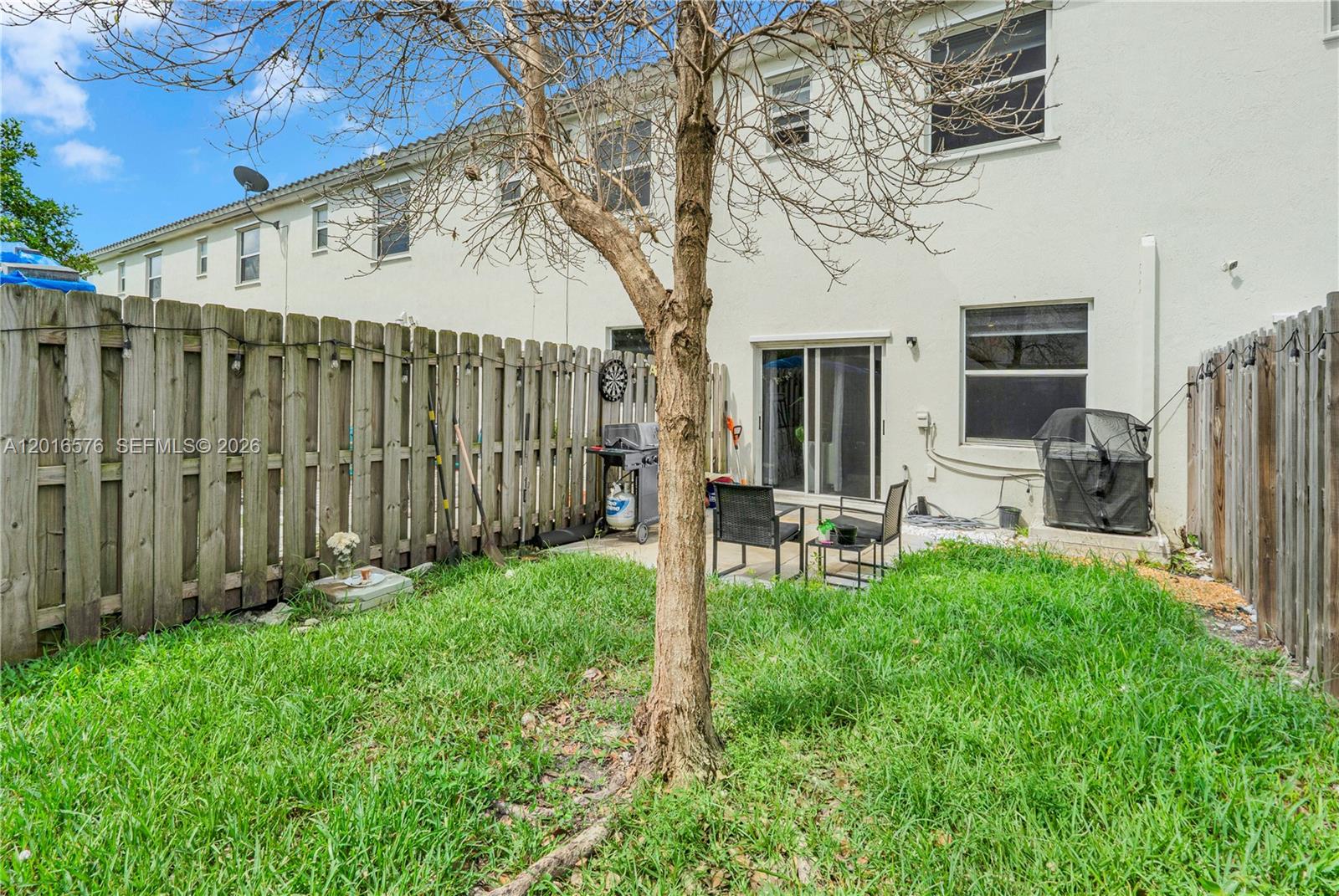 1469 SE 26th Terrace