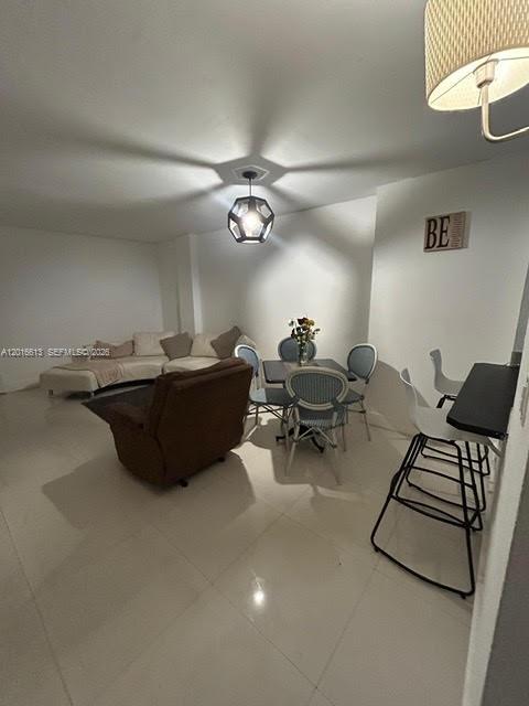 2903 N Miami Beach Boulevard
