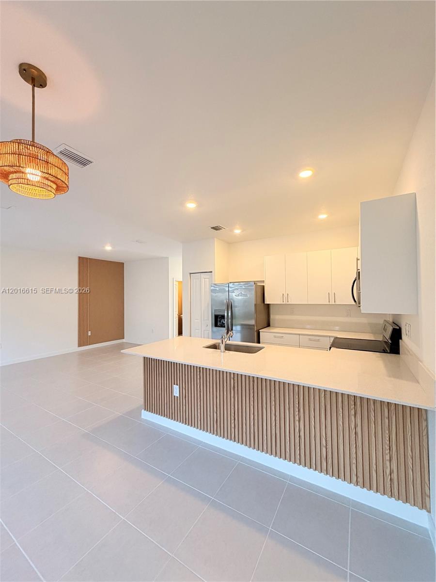 663 SE 13th St Circle