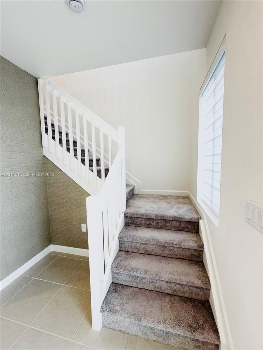 663 SE 13th St Circle