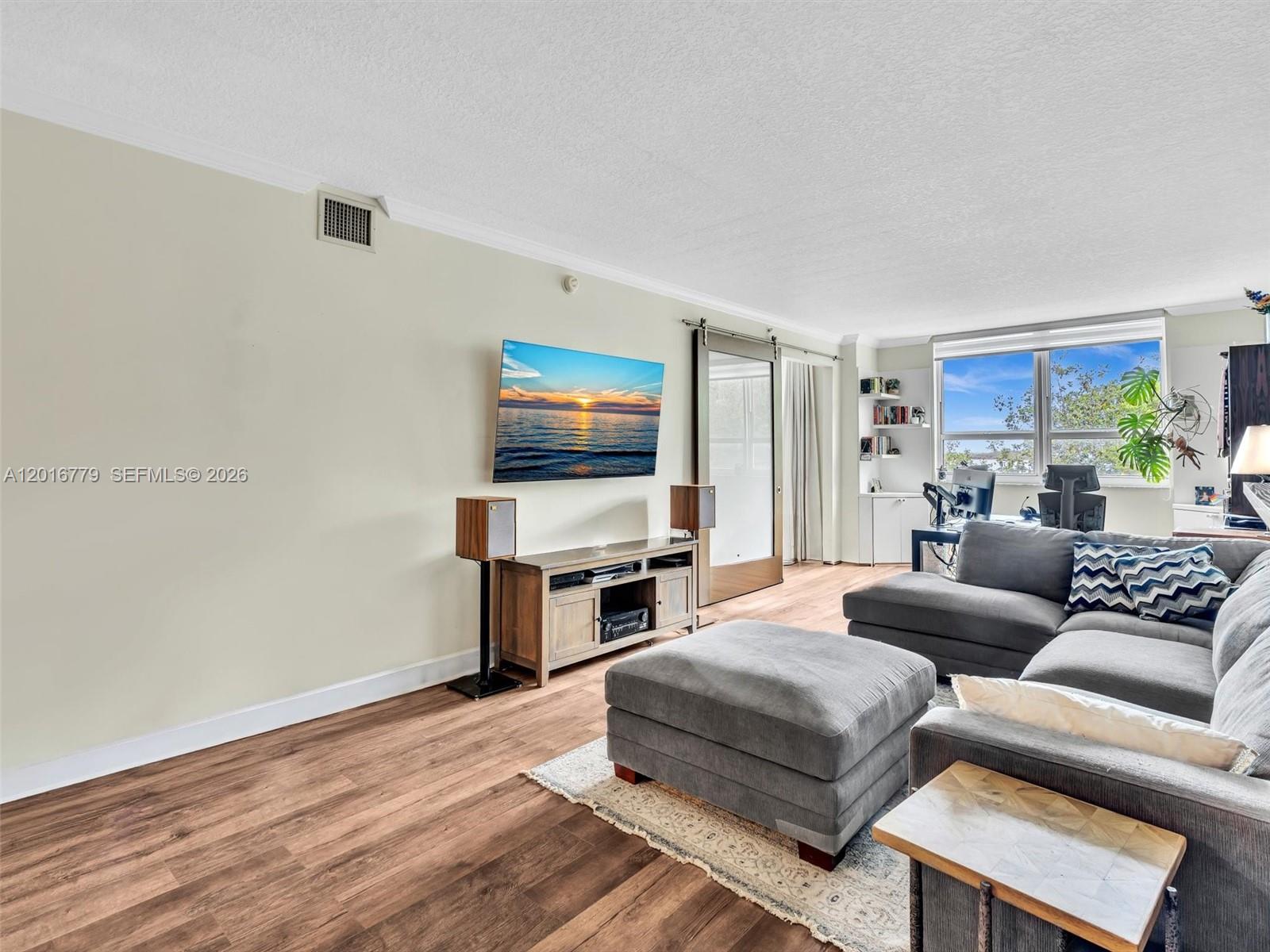 2000 N Bayshore Drive