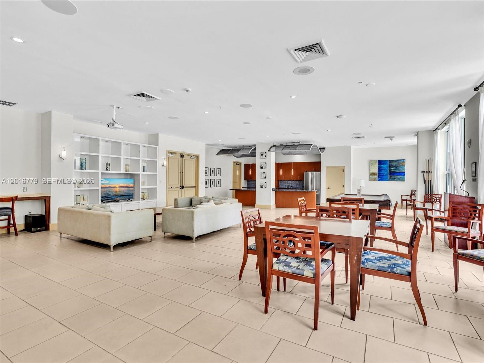 2000 N Bayshore Drive
