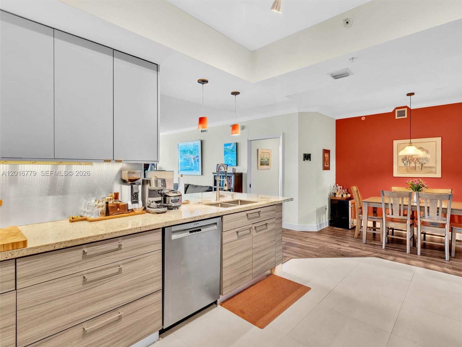 2000 N Bayshore Drive