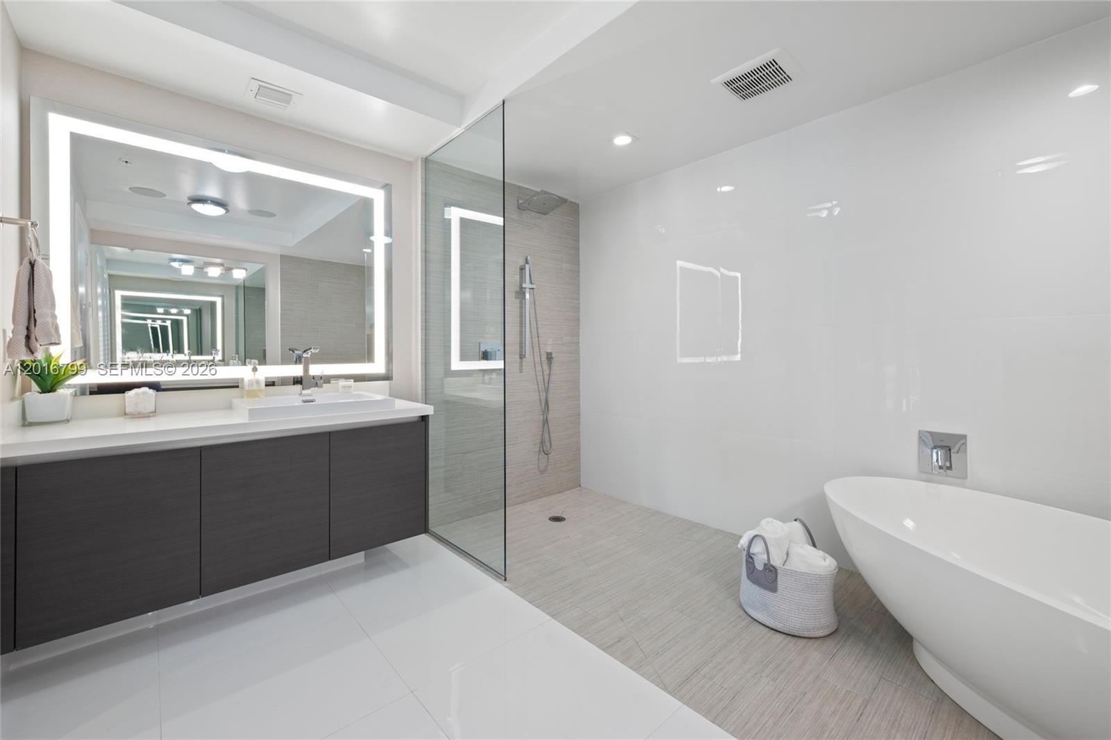 300 Sunny Isles Boulevard