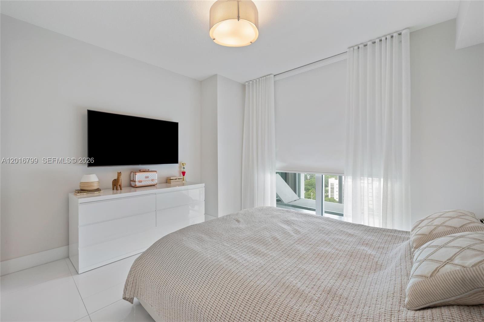 300 Sunny Isles Boulevard