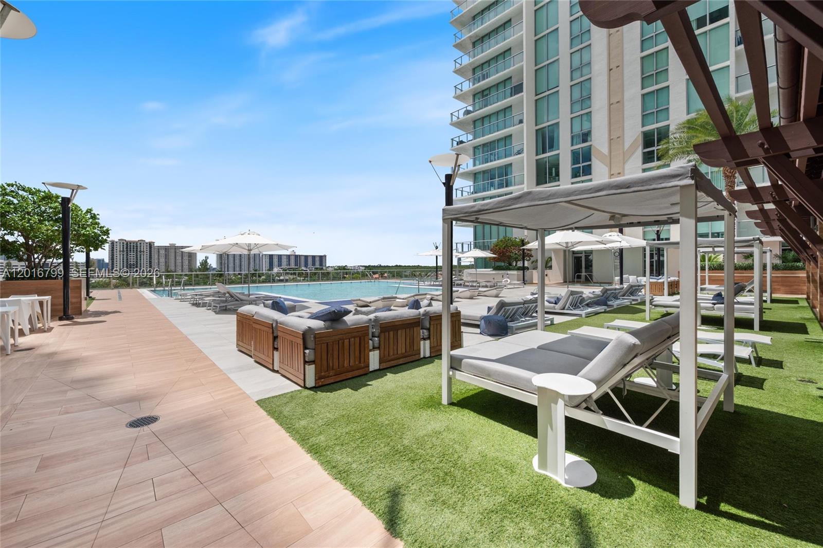 300 Sunny Isles Boulevard
