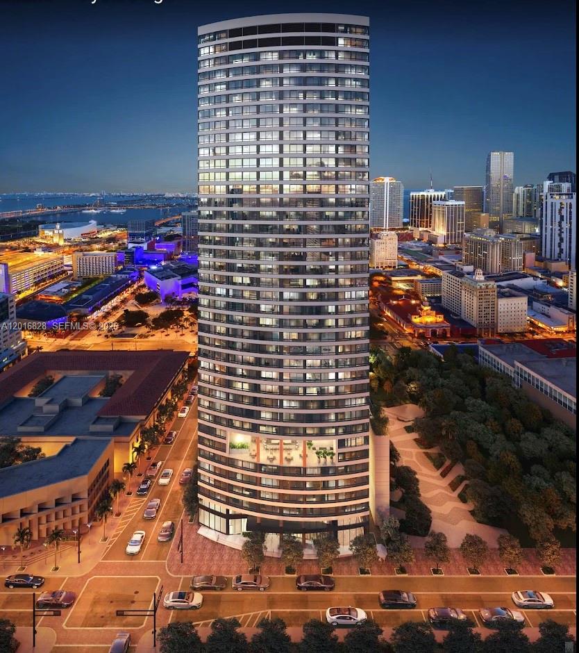 225 N Miami Avenue