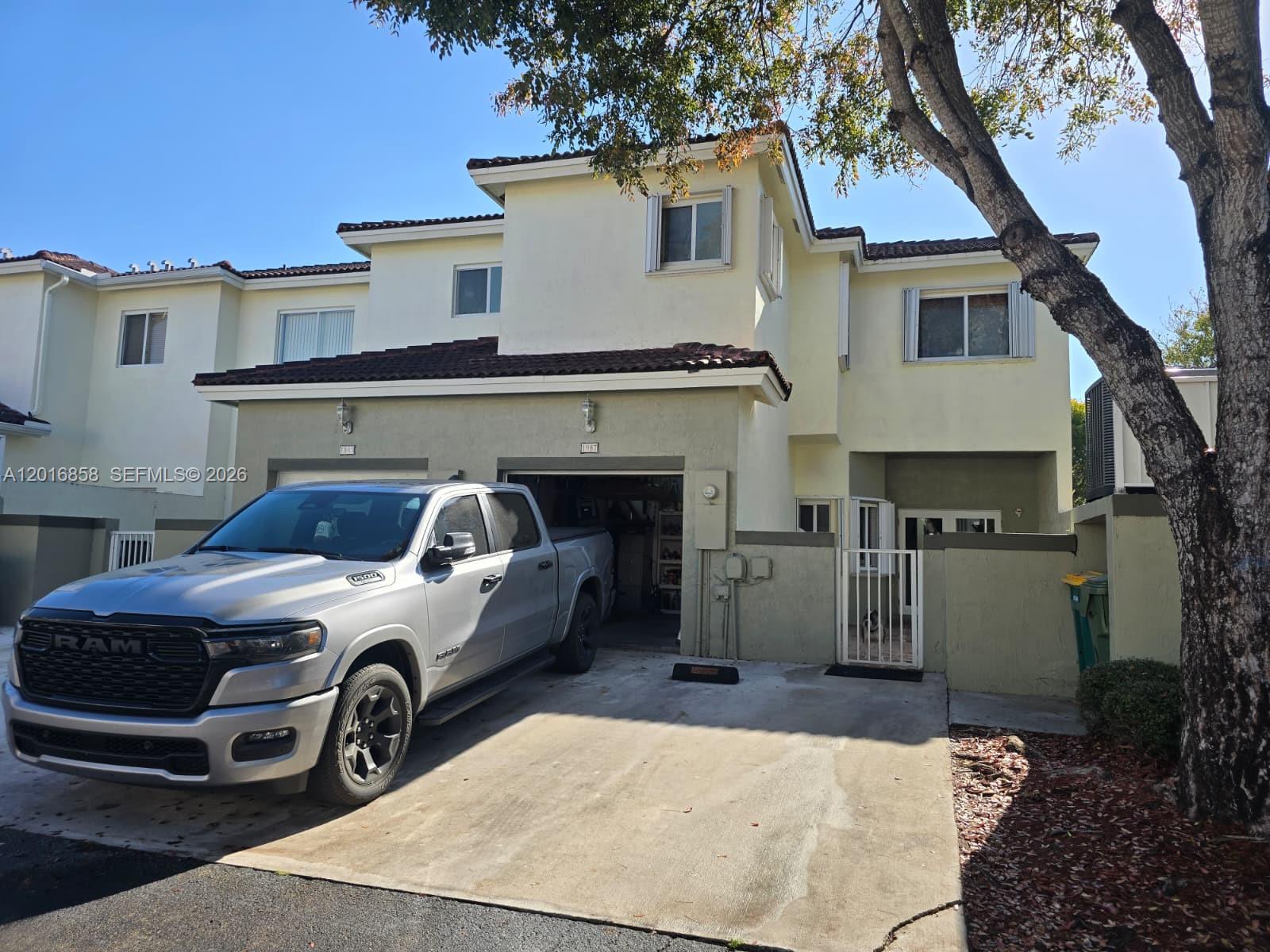 1987 SE 23rd Road
