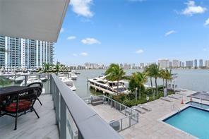 17111 Biscayne Boulevard