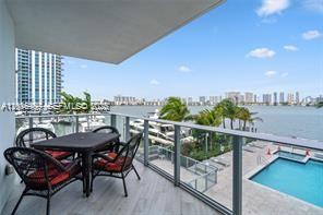 17111 Biscayne Boulevard