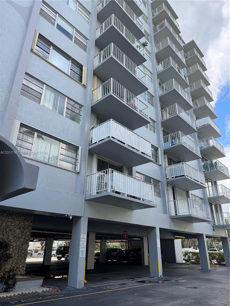 1470 NE 125th Terrace