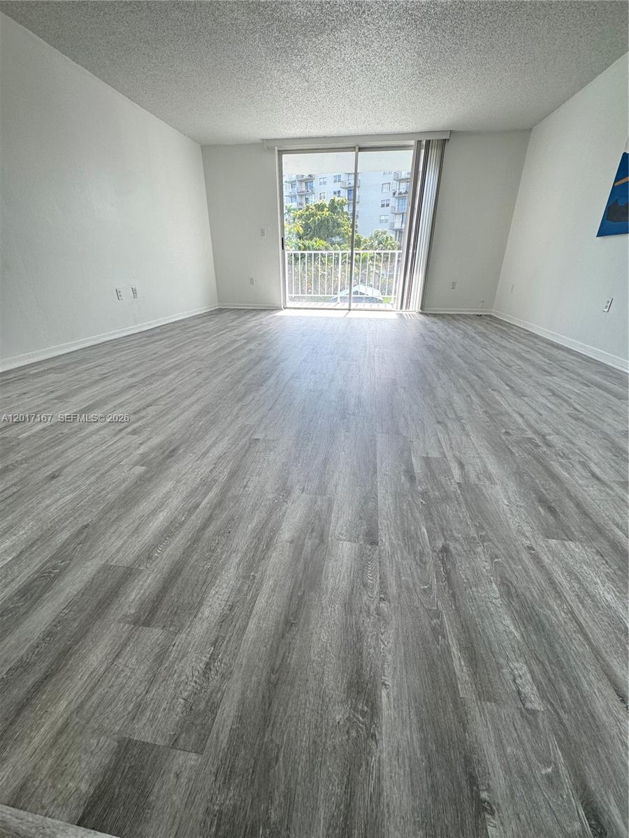 1470 NE 125th Terrace