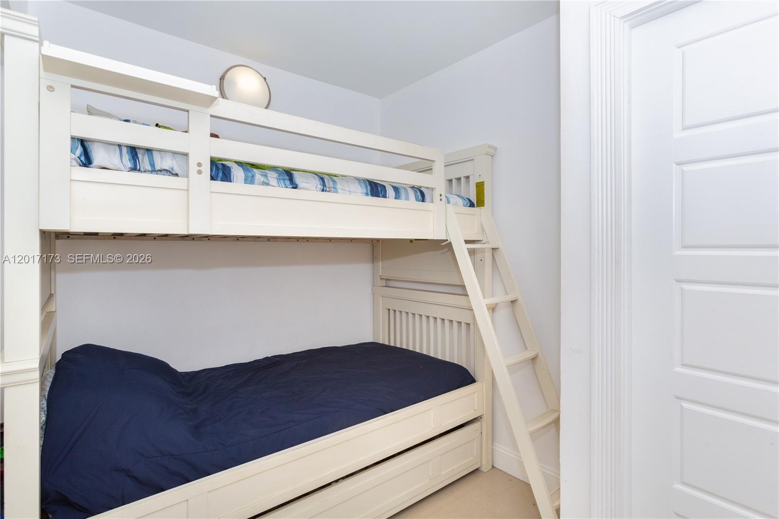 19370 Collins Avenue