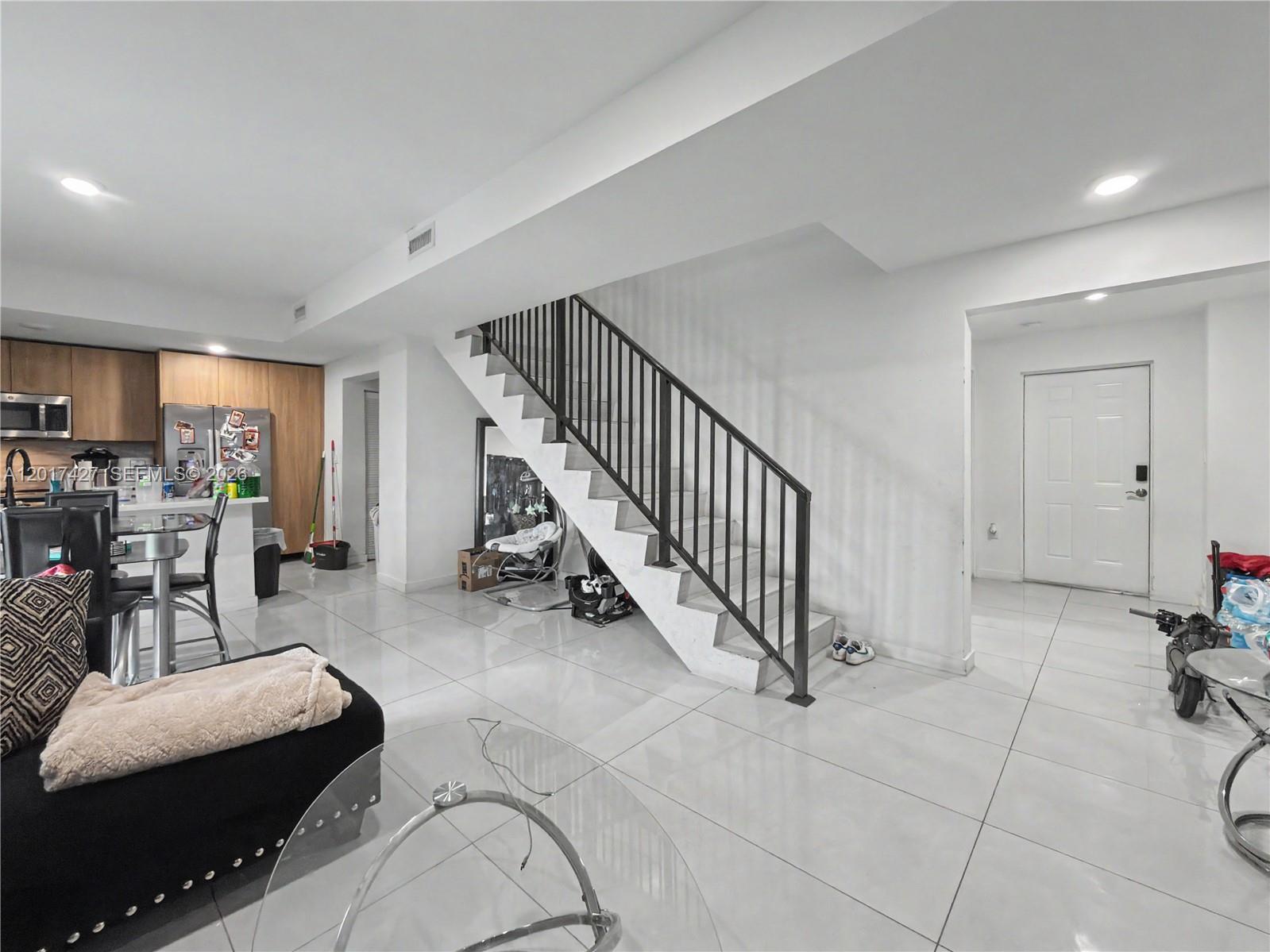227 NW 13th Place