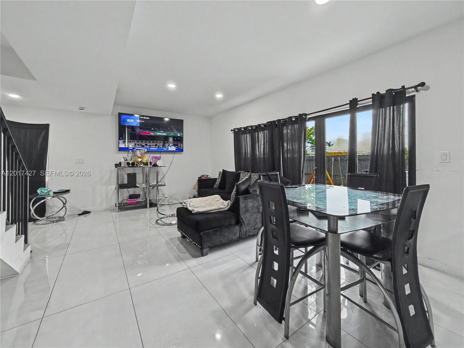 227 NW 13th Place
