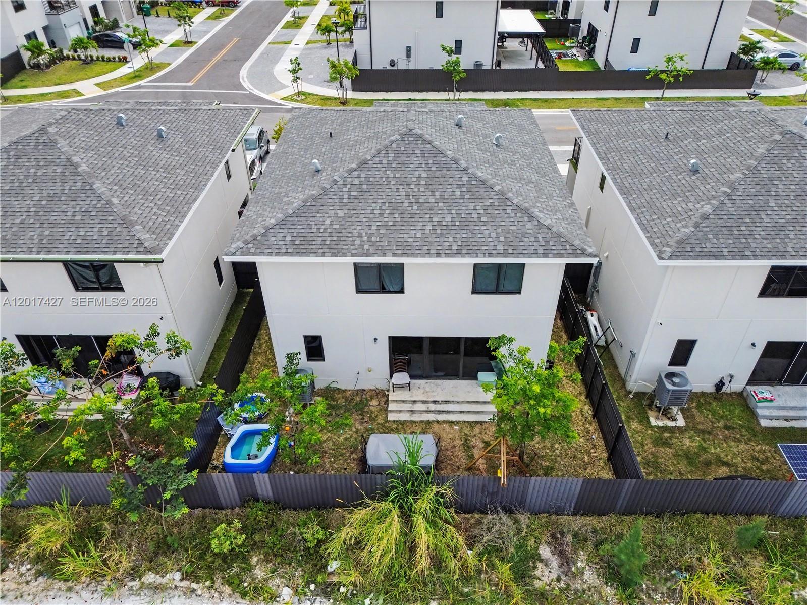 227 NW 13th Place