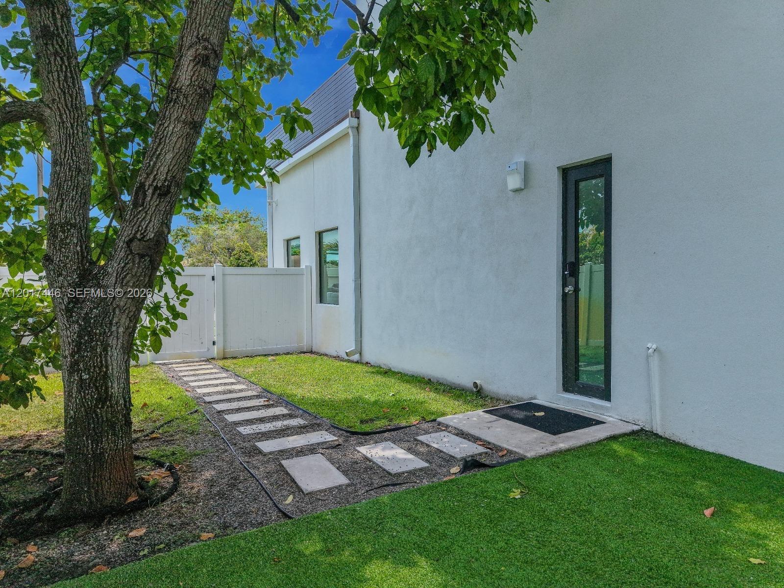 1025 NE 170th Terrace