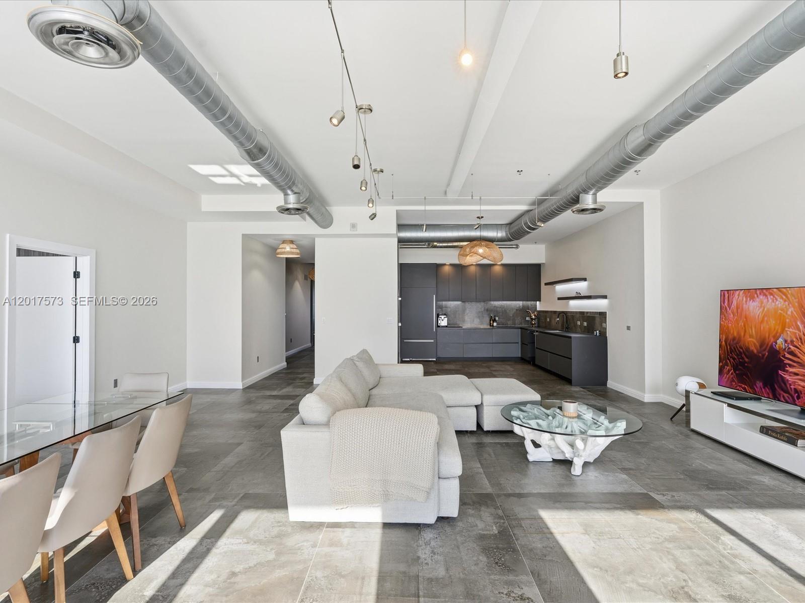 600 NE 27th Street