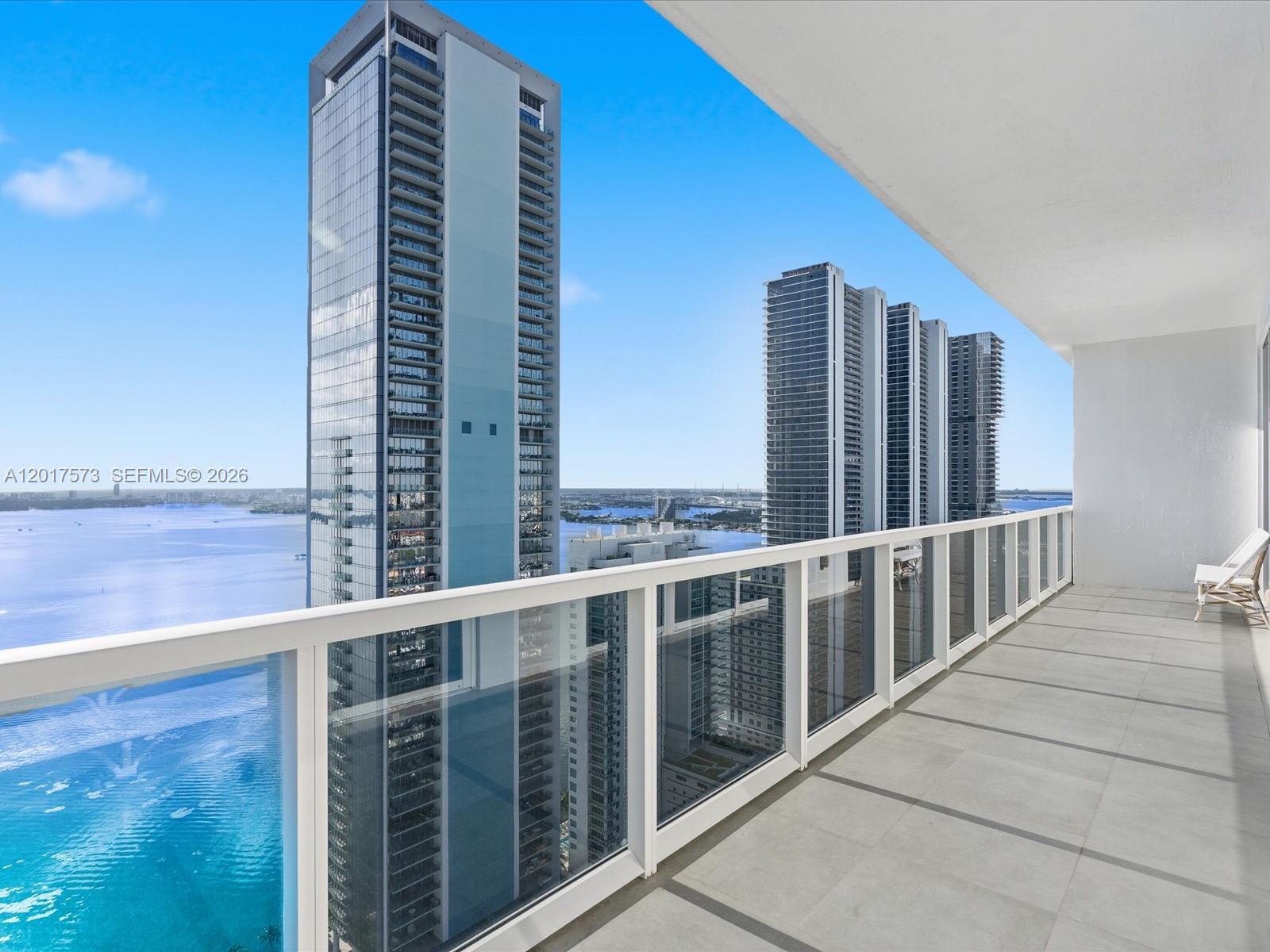 600 NE 27th Street