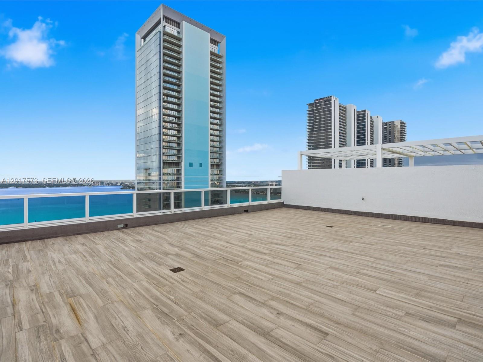 600 NE 27th Street
