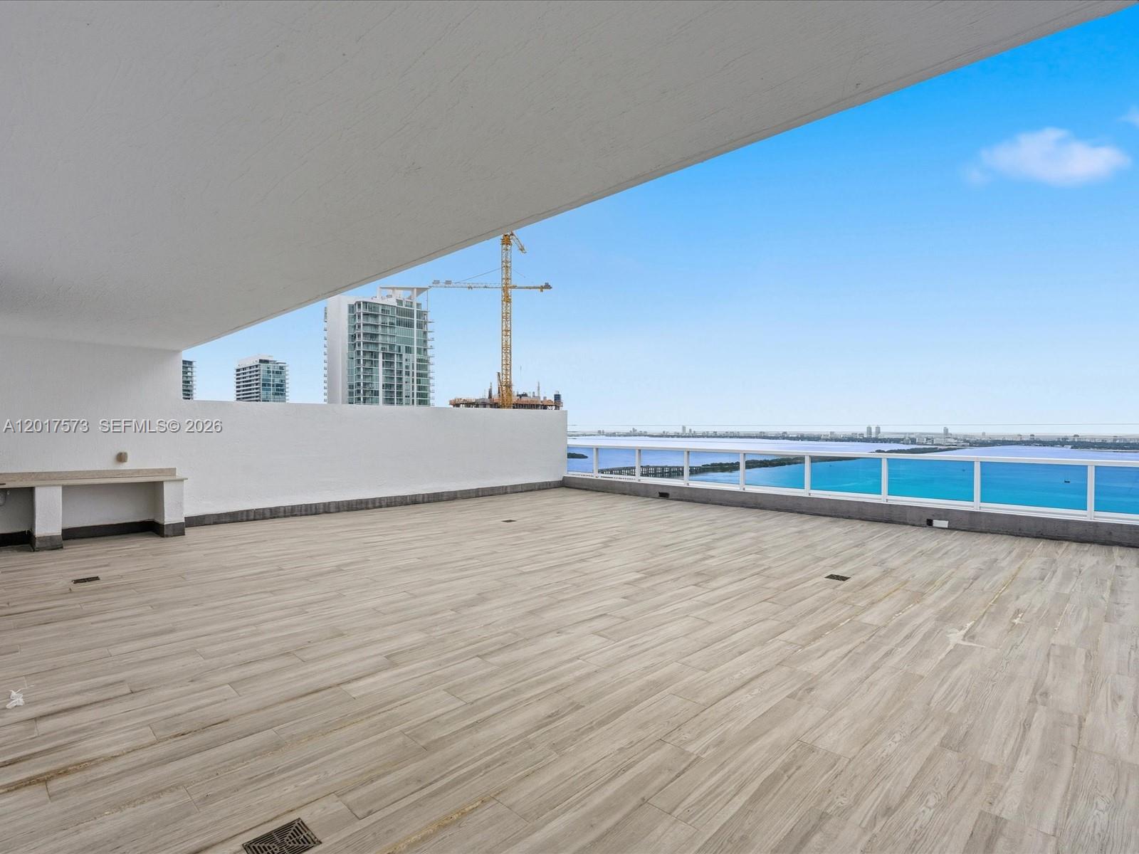 600 NE 27th Street