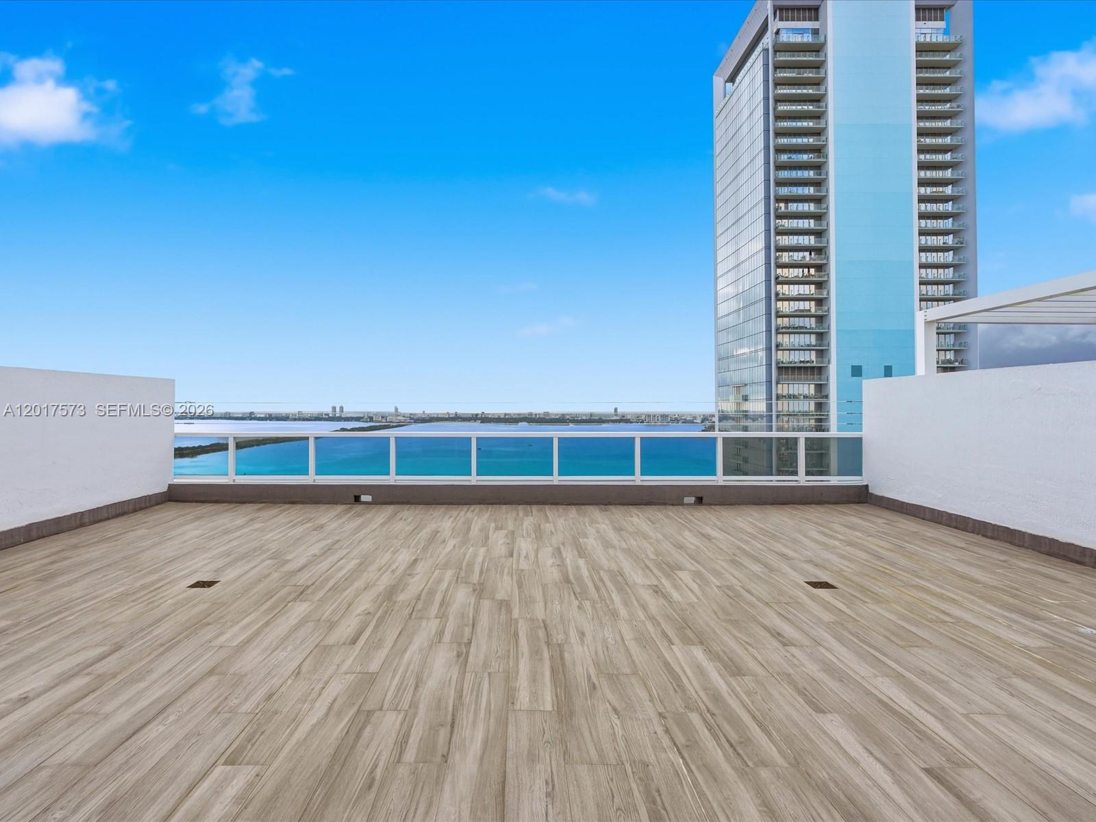 600 NE 27th Street