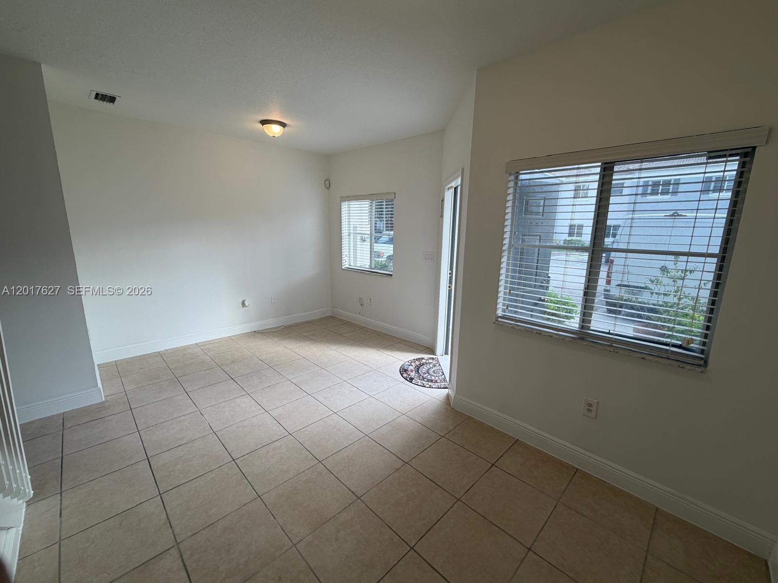 2953 SE 15th Terrace