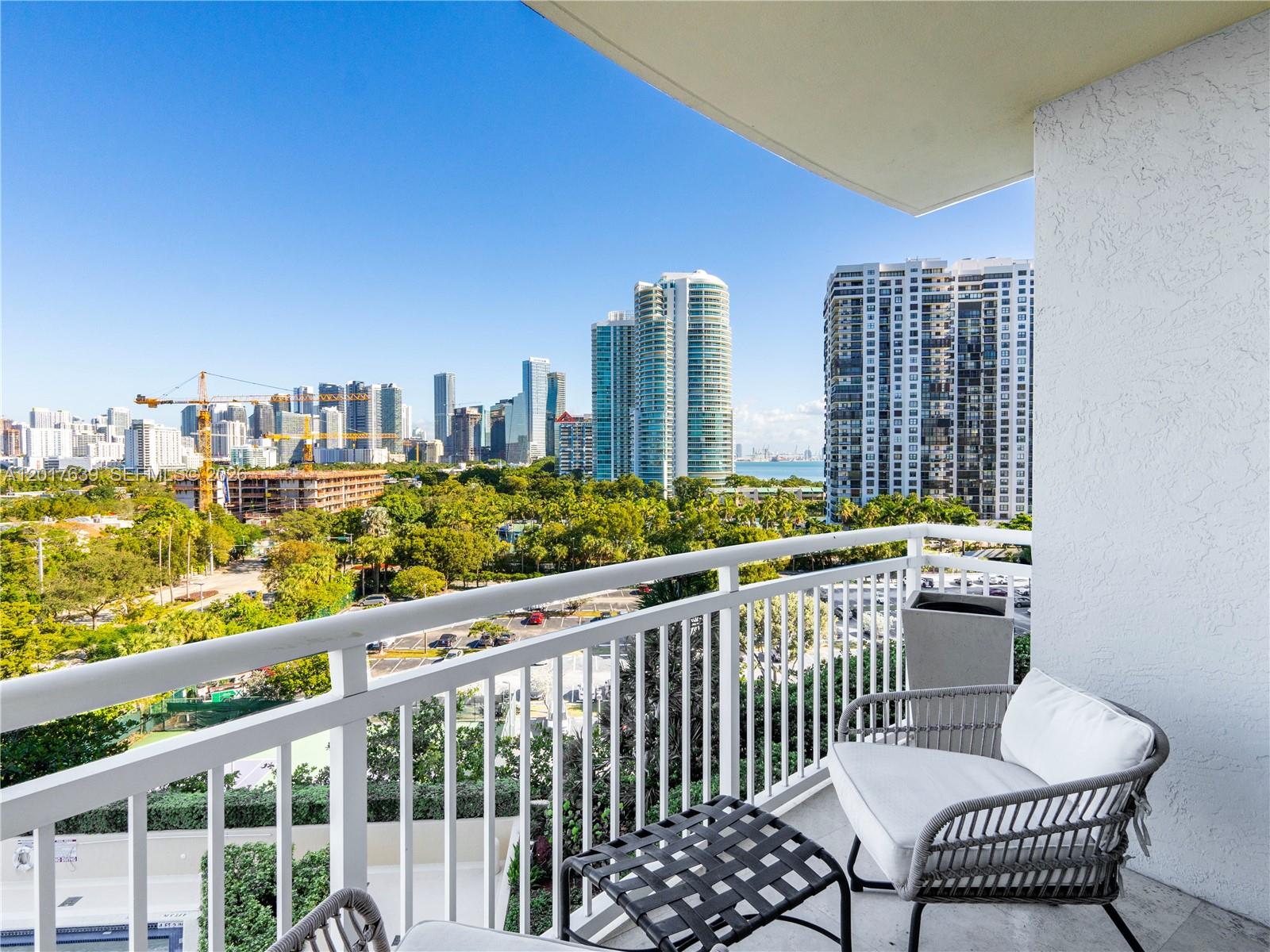 2475 Brickell Avenue