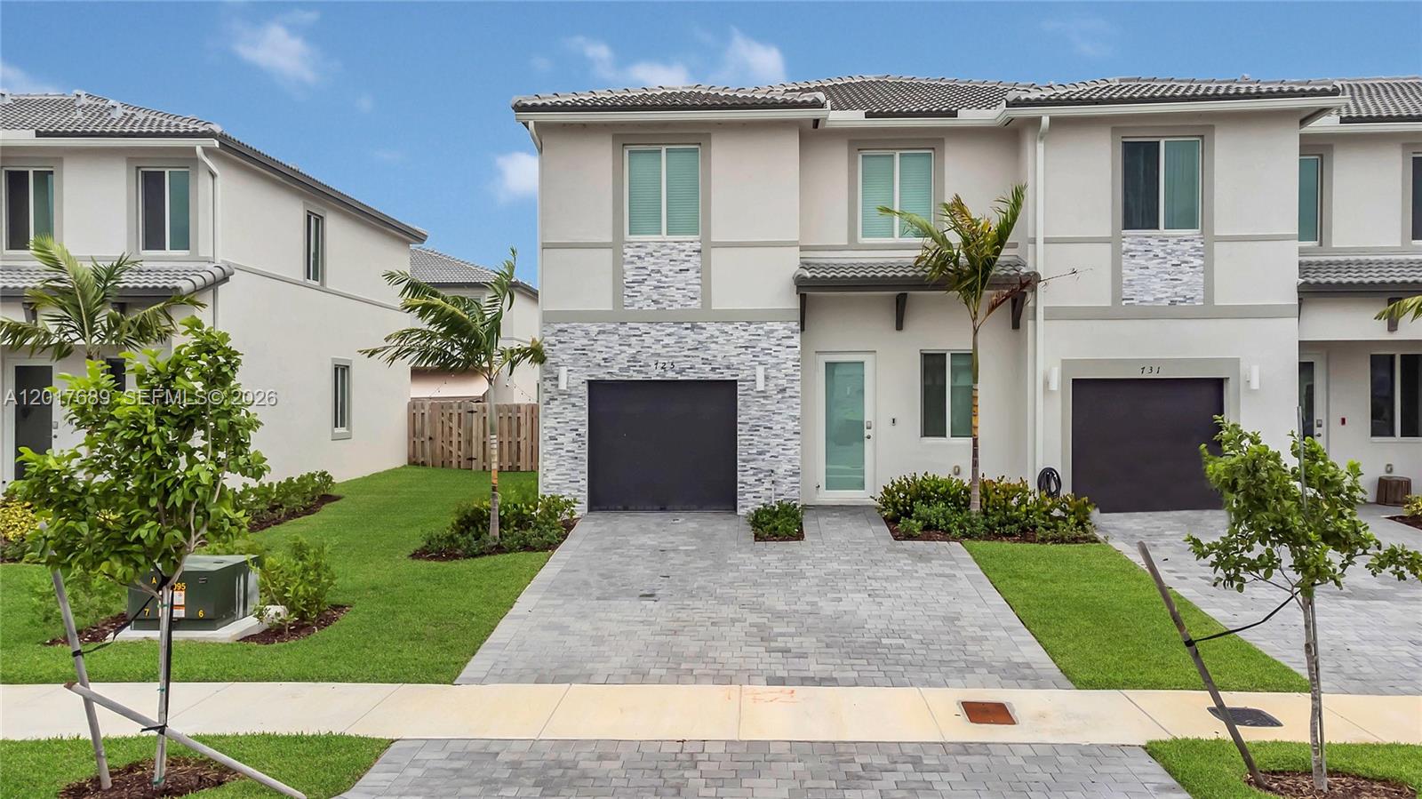 725 SE 14th Court