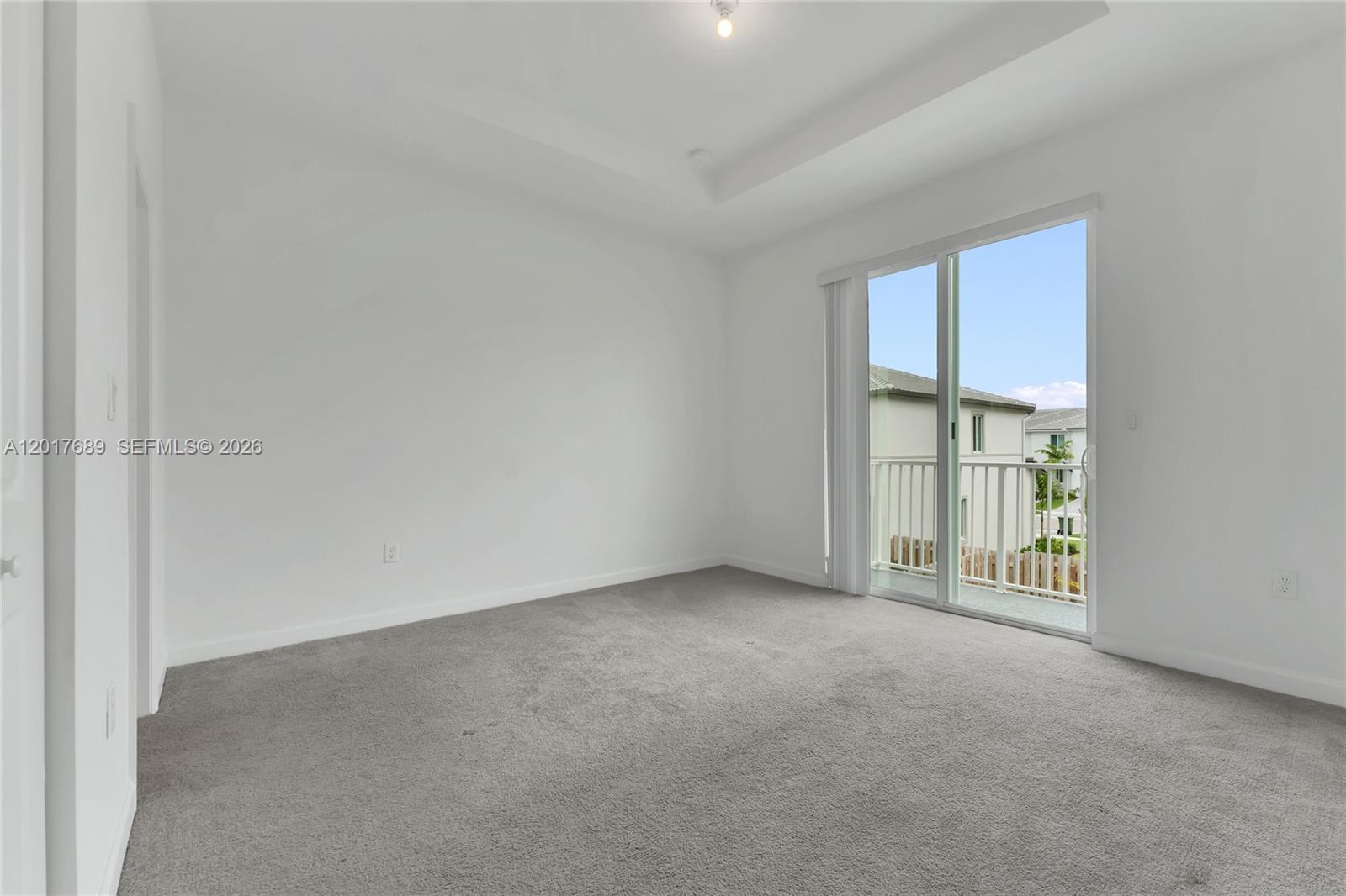 725 SE 14th Court