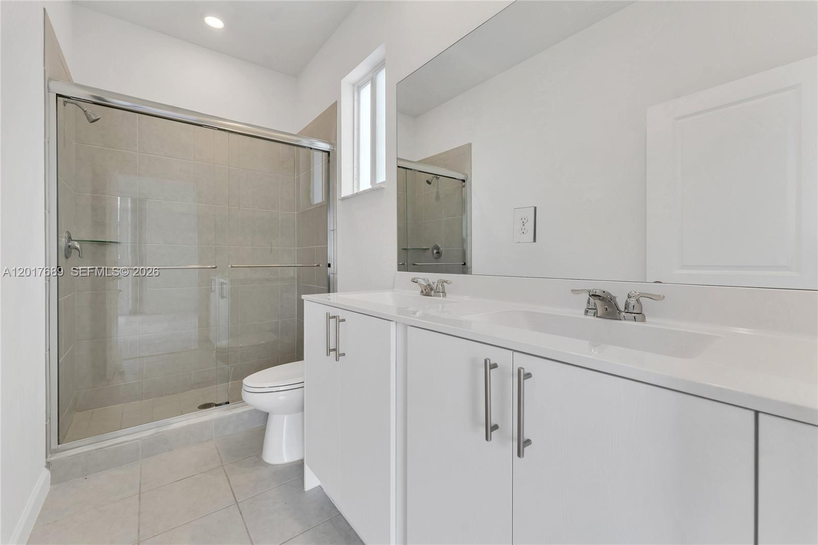 725 SE 14th Court