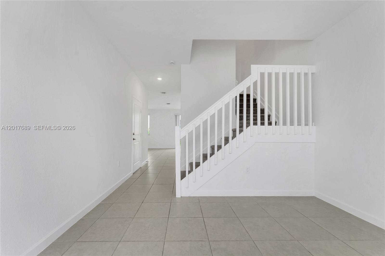 725 SE 14th Court