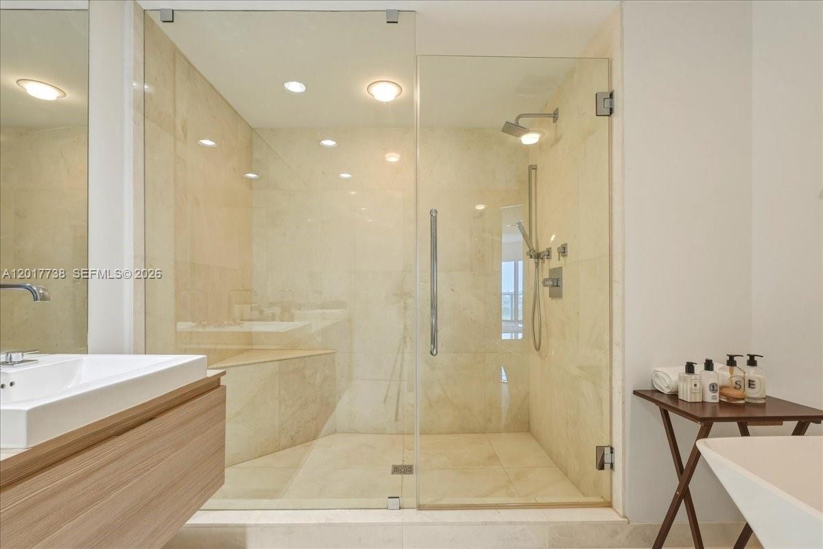 17301 Biscayne Boulevard