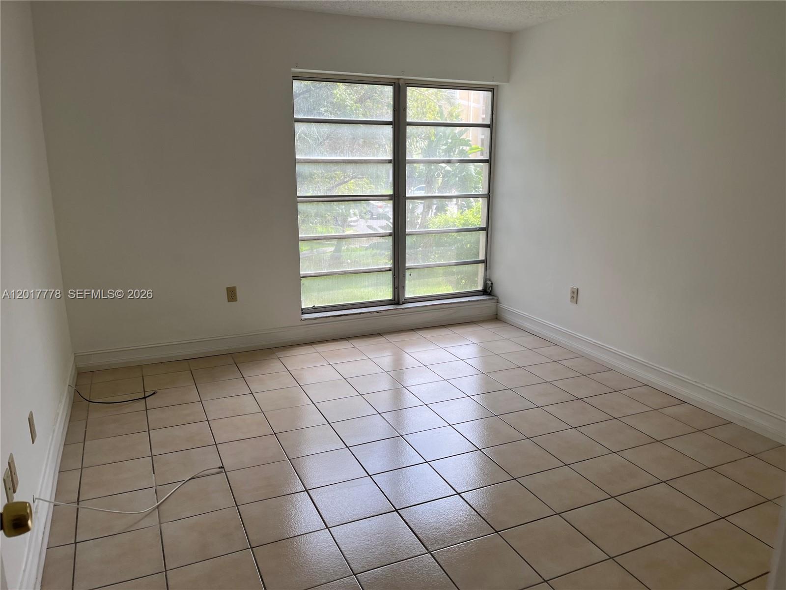 9190 Fontainebleau Boulevard