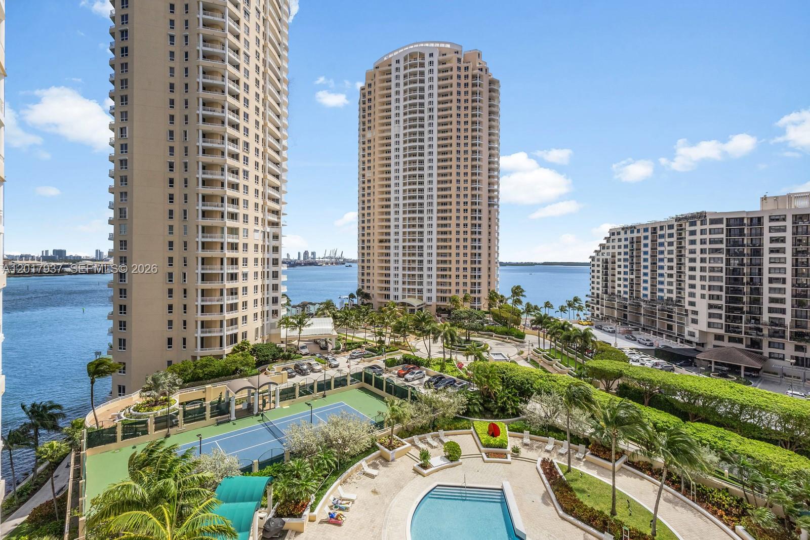 888 Brickell Key Drive gallery image #1