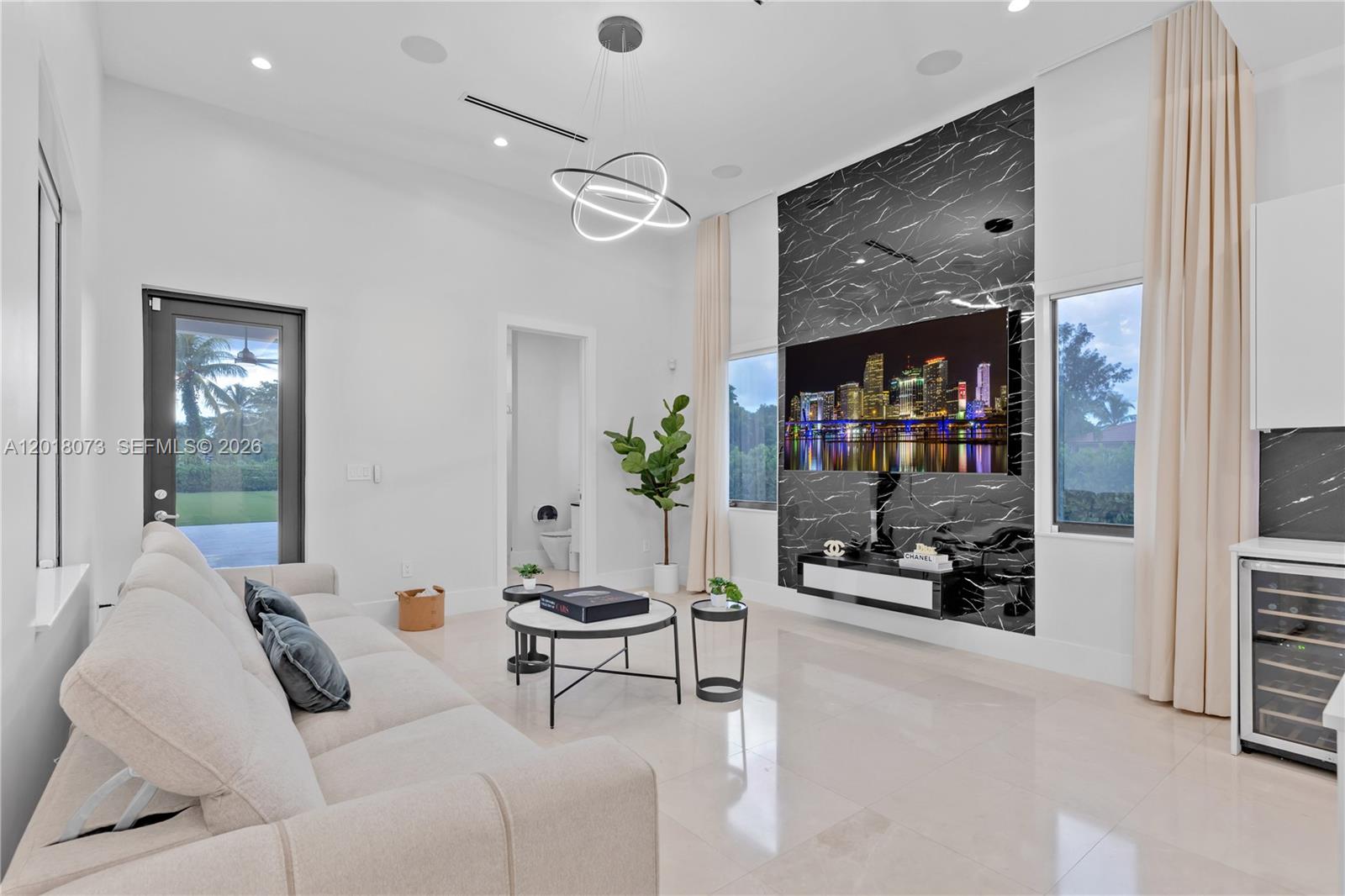 320 SW 125th Avenue