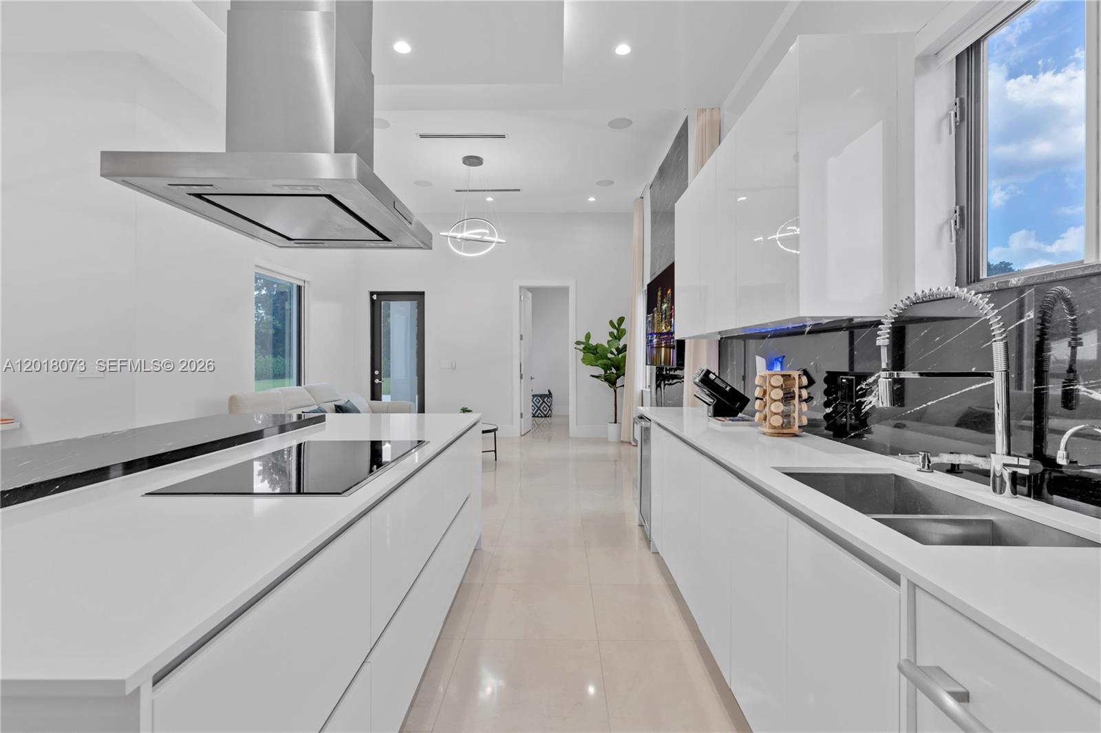 320 SW 125th Avenue
