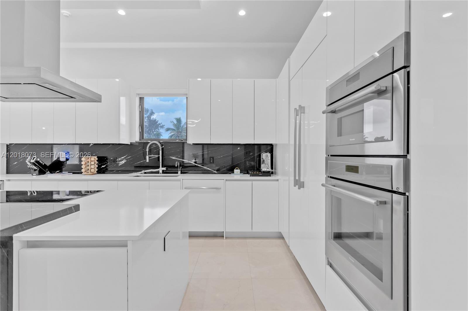 320 SW 125th Avenue