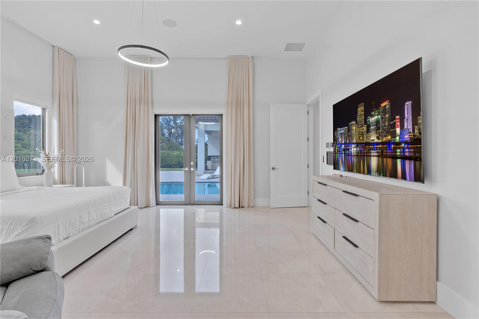 320 SW 125th Avenue