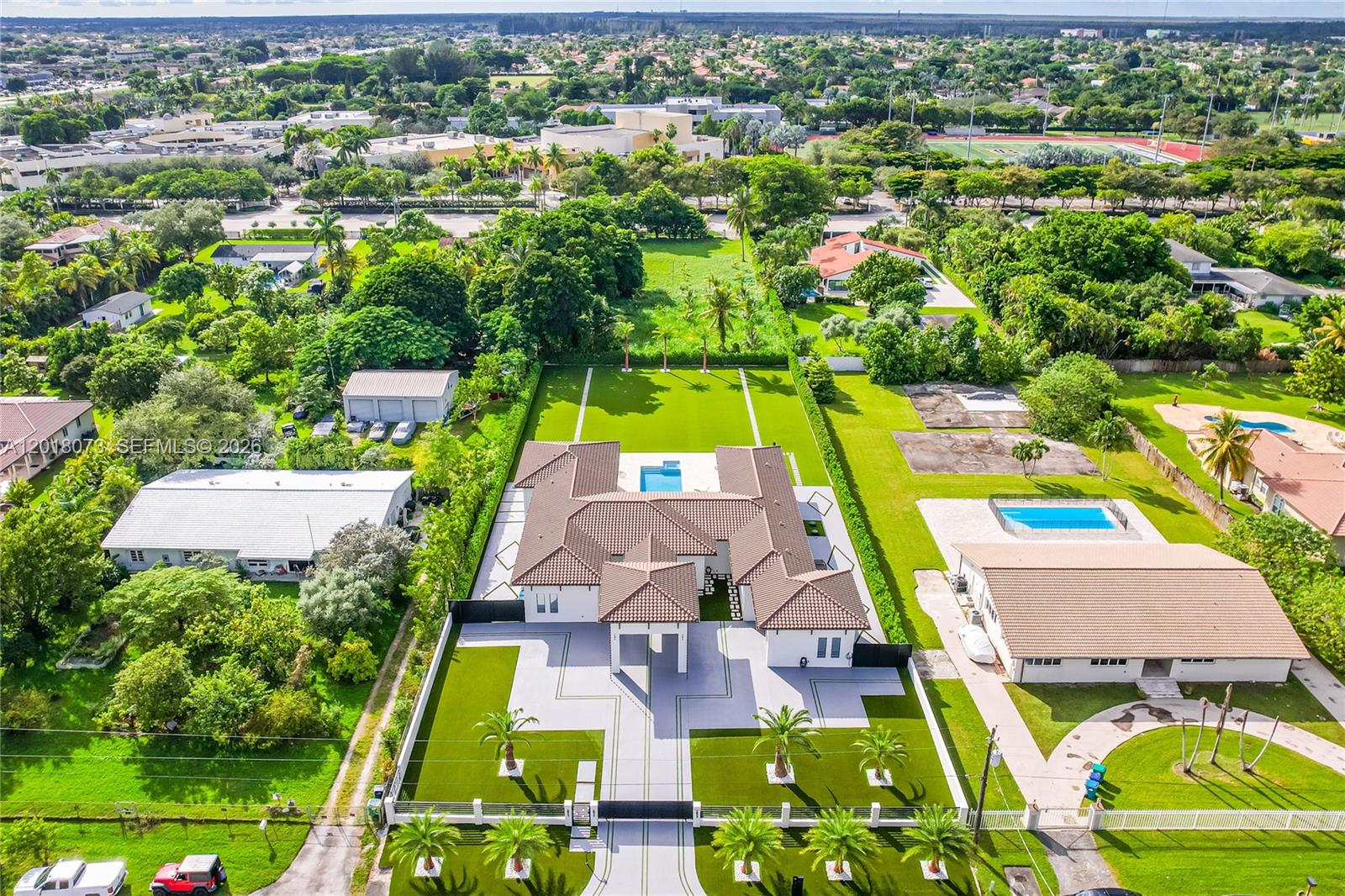 320 SW 125th Avenue