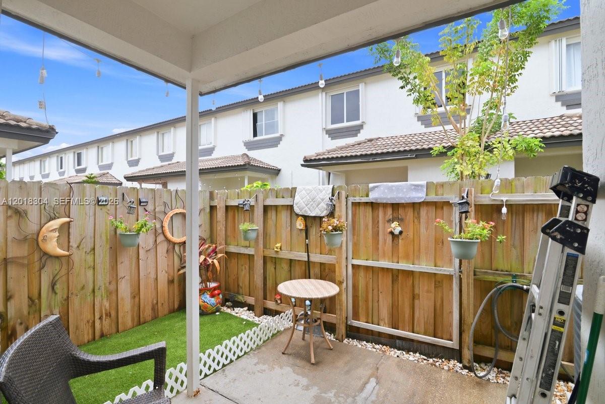 2216 SE 23rd Terrace
