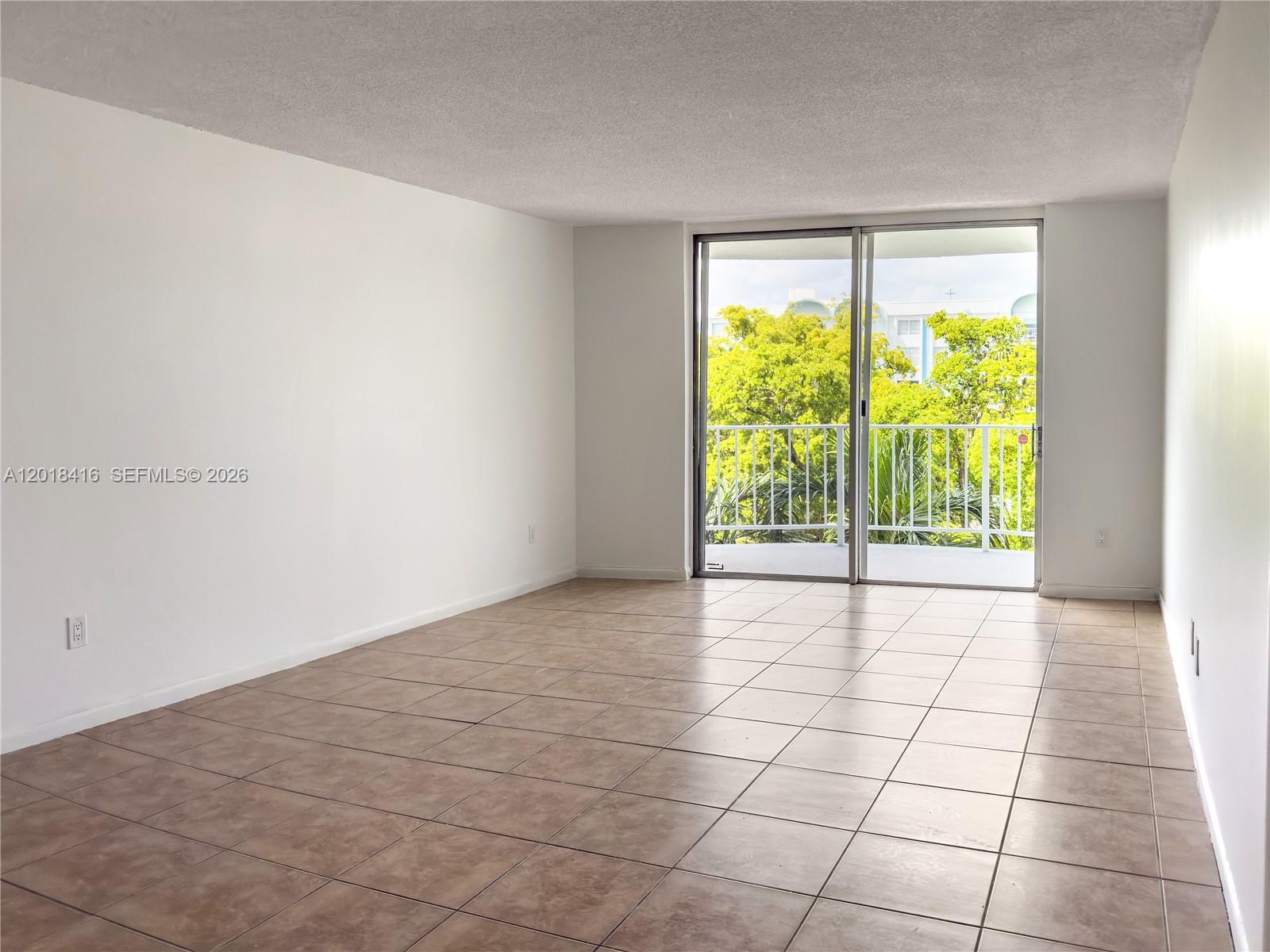 496 NW 165th St Road